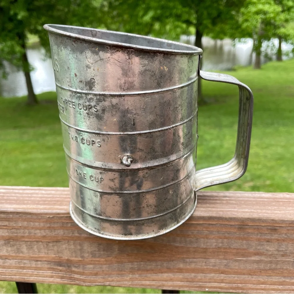 Vintage Bromwell's 3 Three Cup Flour Measuring Sifter Black Wood Handle USA